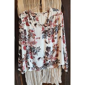 Violet and Claire size M shirt